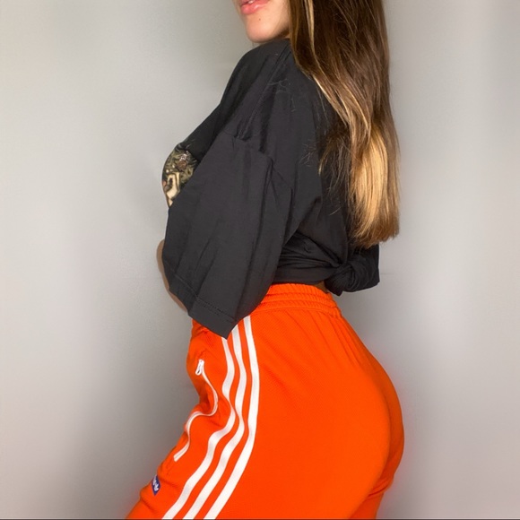 kylie jenner orange adidas